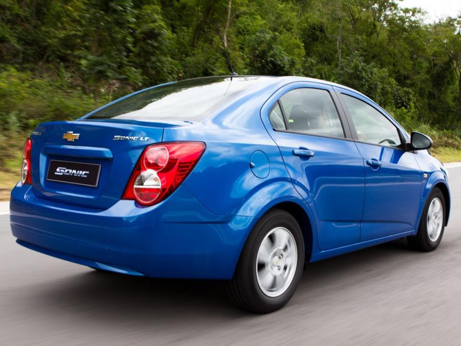 Chevrolet Sonic Sedan 2012 года  (TH) (фото 4 из 5)